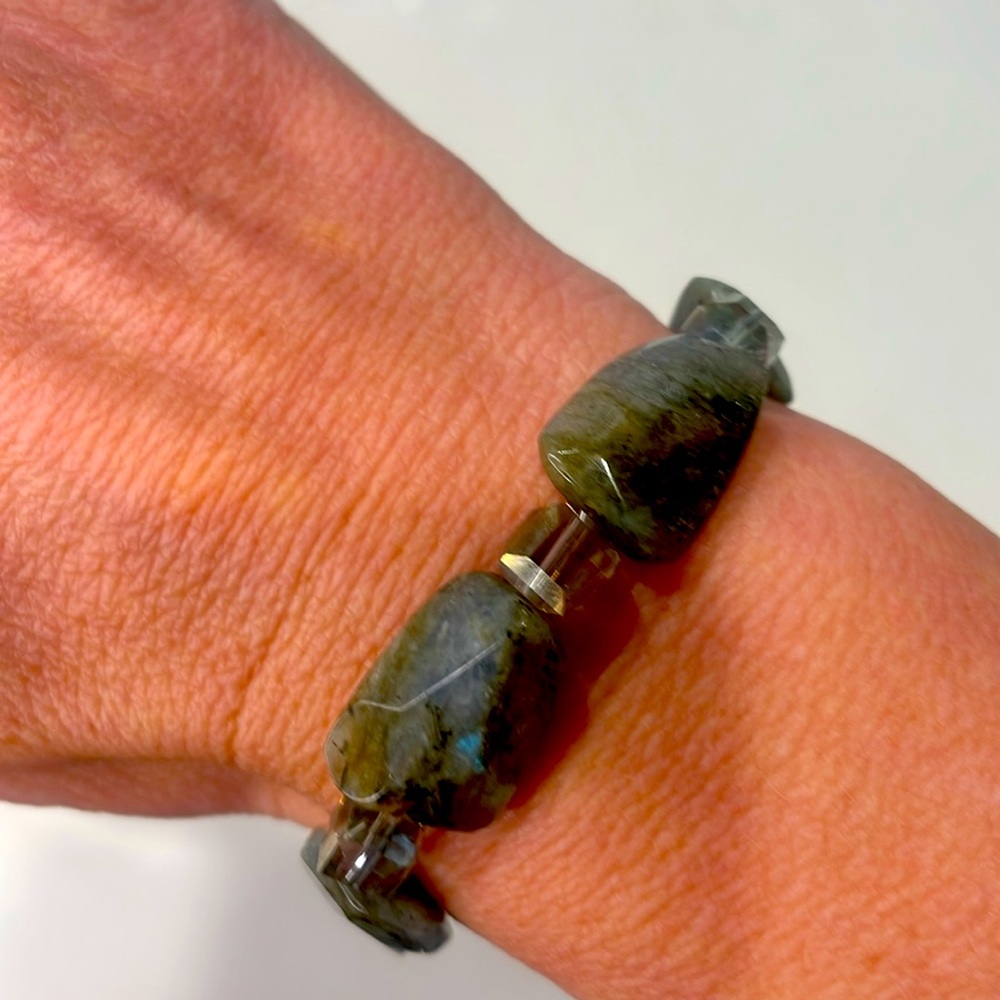 Snow clouds 🌧️ bracelet - labradorite & Swarovski crystal bracelet
